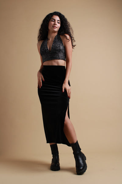 Long black velvet skirt clearance outfit